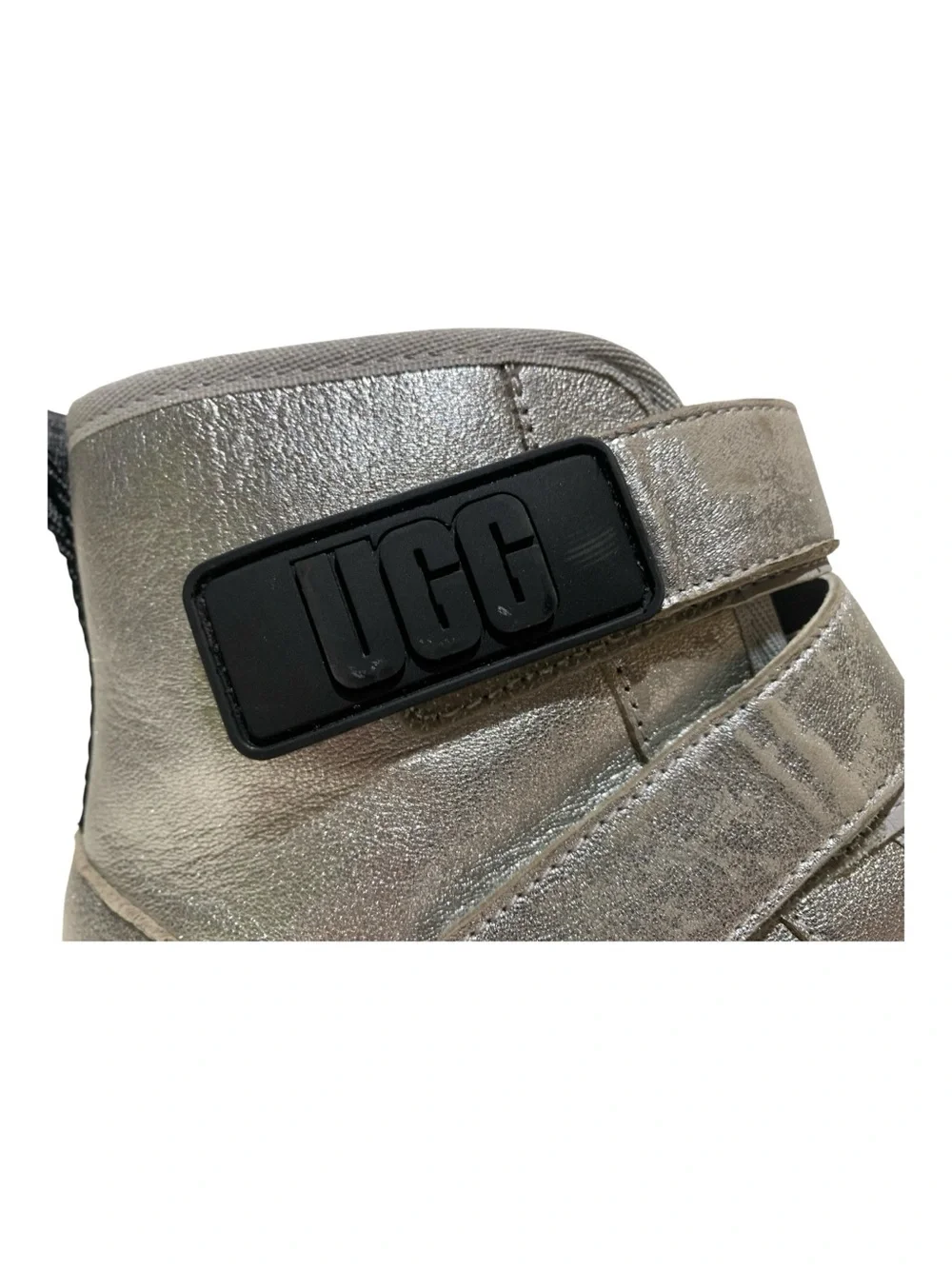 UGG #1143705K Neumel Metallic Platform Boots Sz 4 (Big Kids)